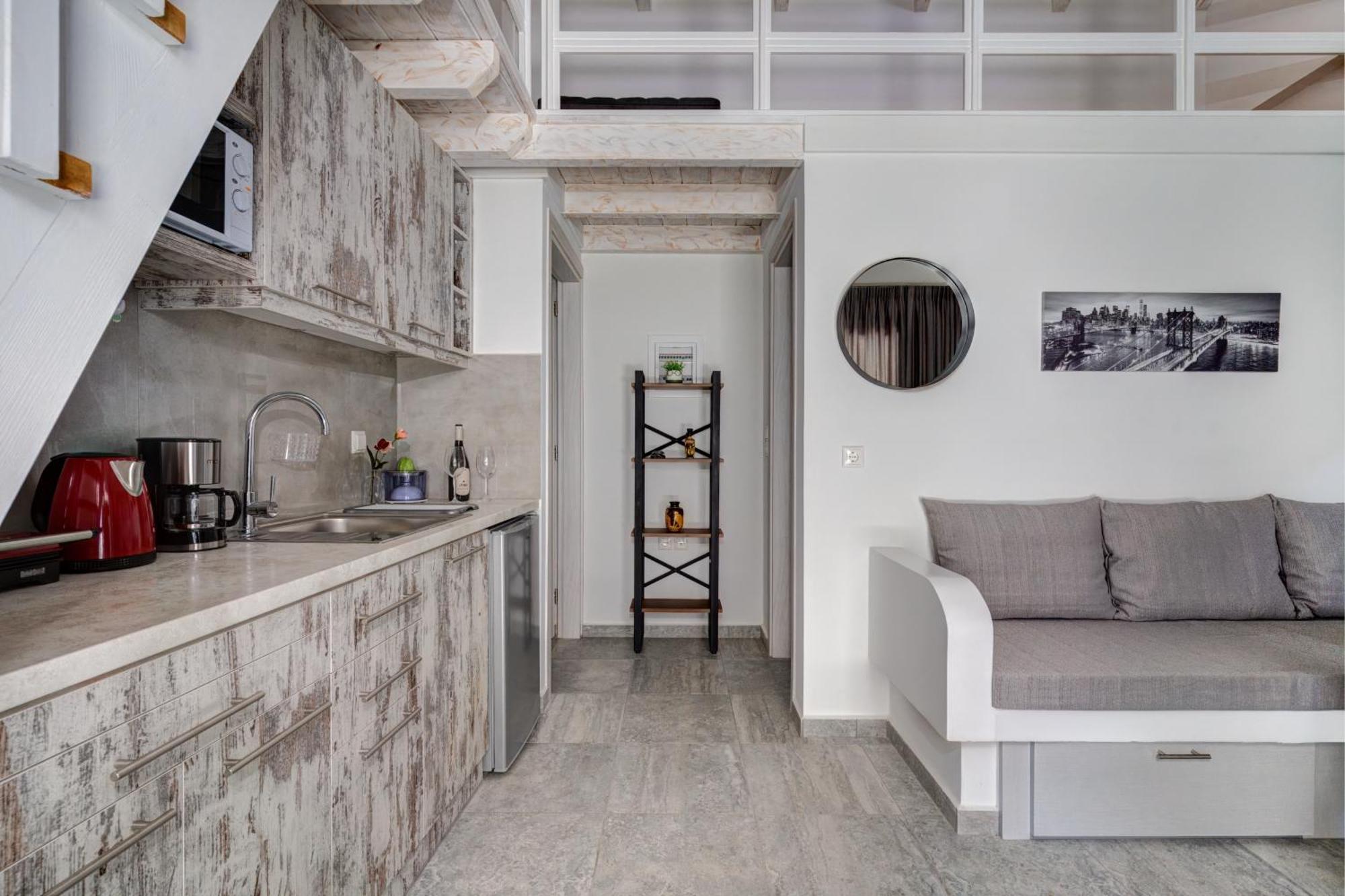 Molos Beachfront Apartments In Diakopto Exterior photo