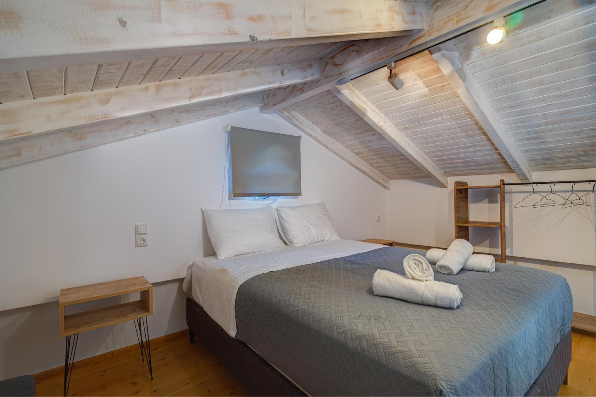 Molos Beachfront Apartments In Diakopto Exterior photo