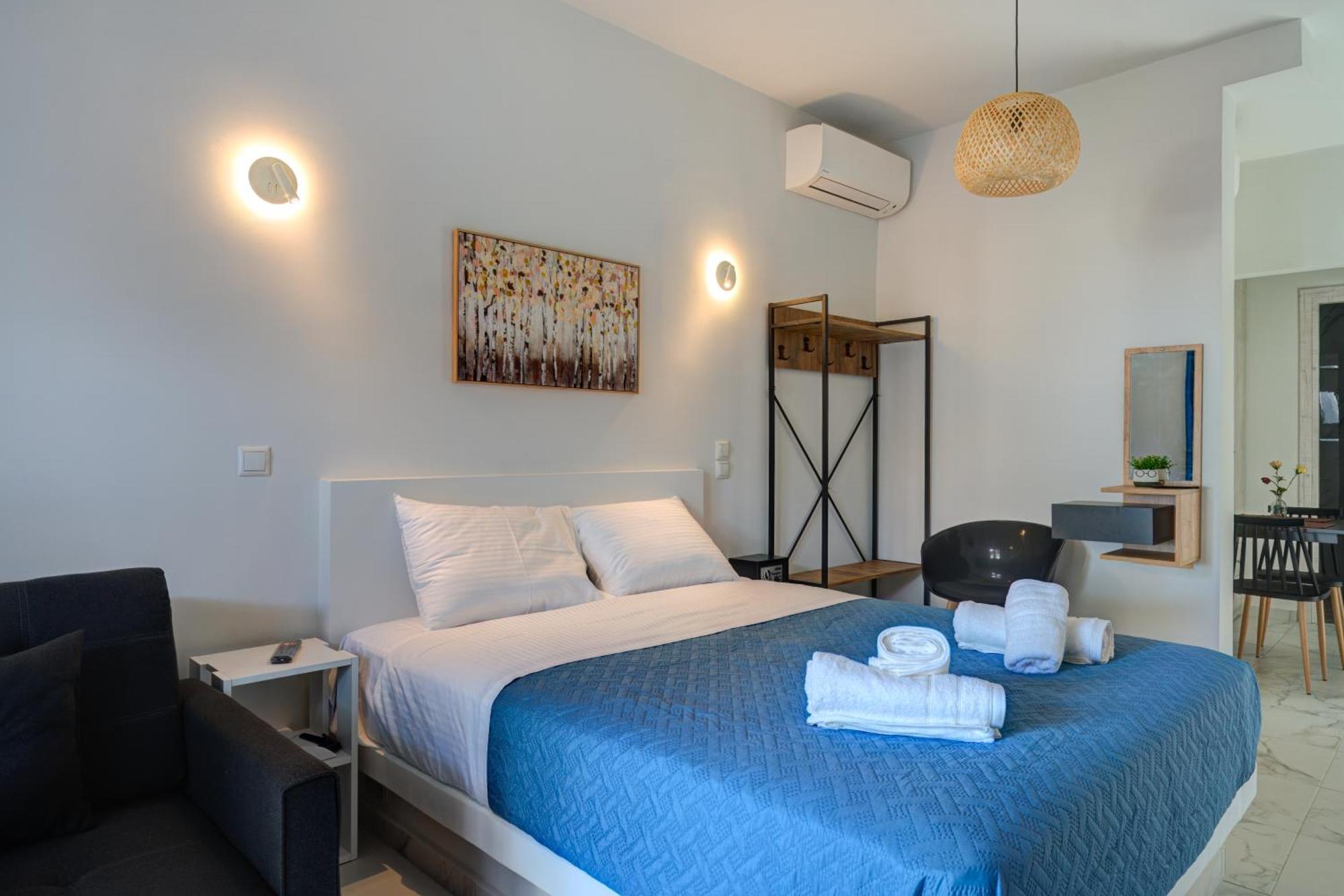 Molos Beachfront Apartments In Diakopto Exterior photo